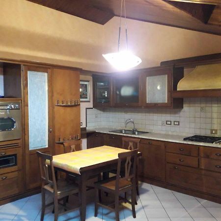 Appartamento In Piazza Umberto I A Poviglio Poviglio  Экстерьер фото
